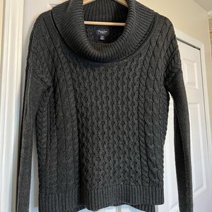 Gray cow neck sweater, cable knit